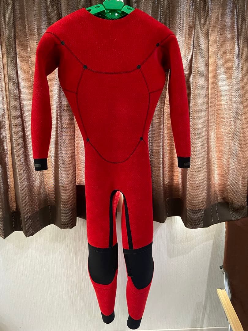 セミドライ　HOTLINE ホットラインウエットスーツ