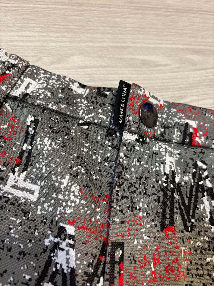 た*ん様 【美品】MARK＆LONA マーク＆ロナ ショートパンツ ブラック