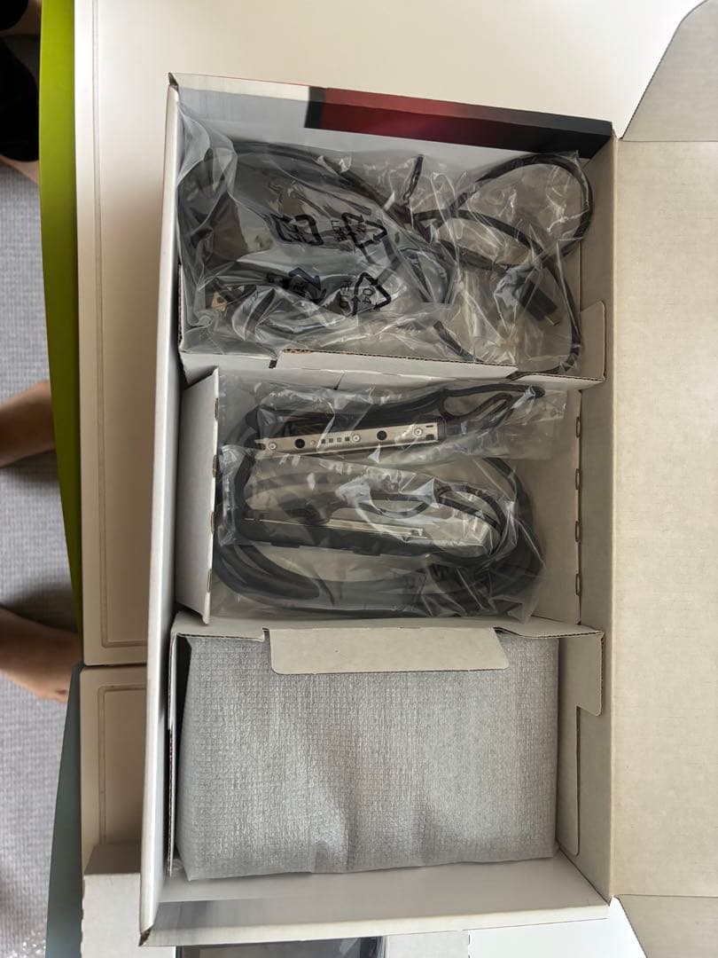 完備品Nintendo Switch 本体 ネオンブルー・ネオンレッド