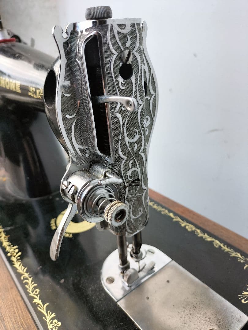 アンティーク　ジャノメミシン　モデル1950