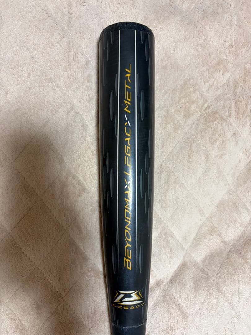 BEYOND MAX LEGACY メタル　バット レガシー　84㎝　約740g