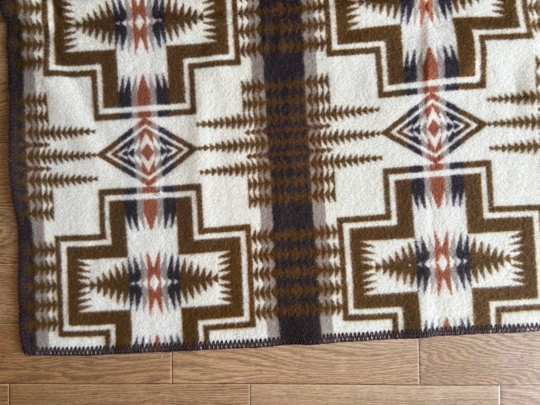 Pendleton ×  peak 幾何学模様ブランケット