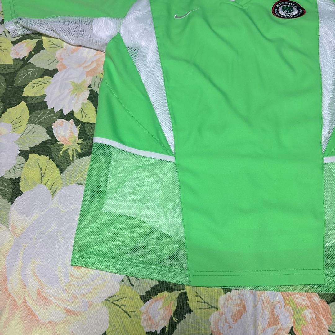 美品【値下げOK】NIKE 2002日韓W杯ナイジェリア代表サッカーシャツ M
