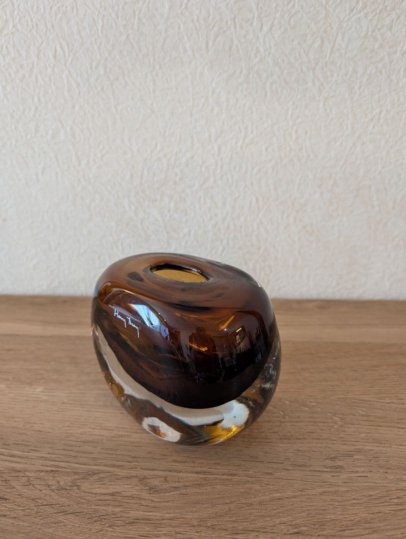 Henry　Dean　V.Uluru XS