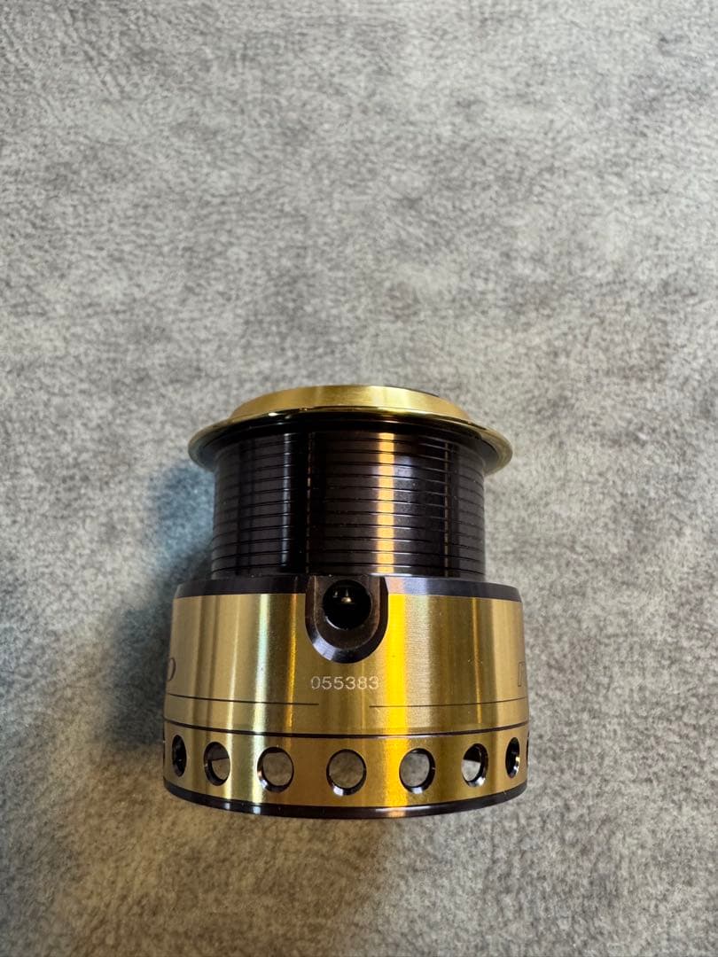 美品 ダイワ　06トーナメントISO Z3000LB