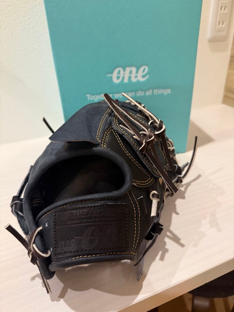 ワンオブジアンサー　松坂大輔モデル硬式グラブ　限定18個