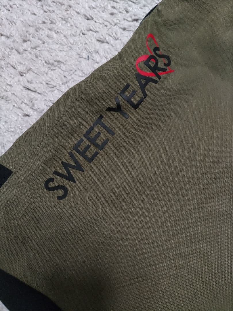 SY32ゴルフ ストレッチ　ハーフパンツ　カーキ