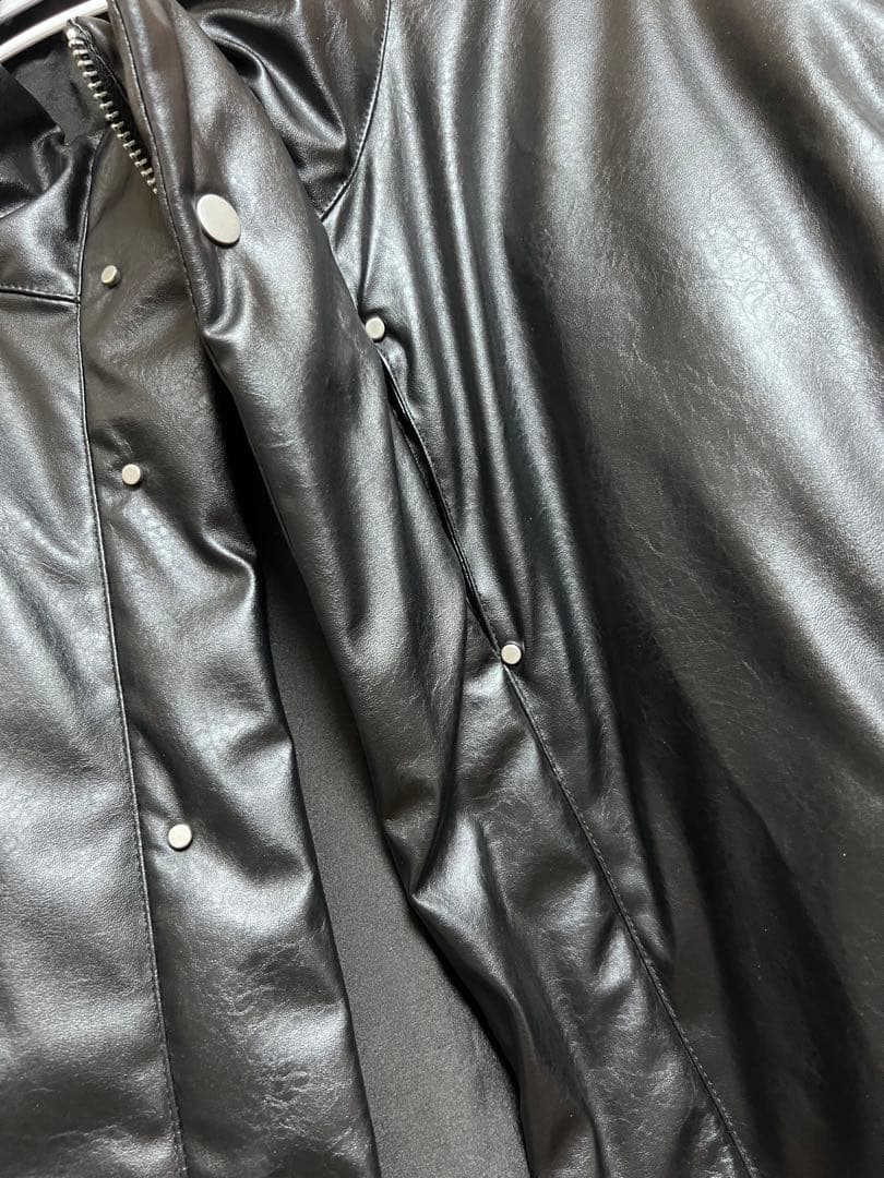 ZARA レザーブラックダウンジャケット