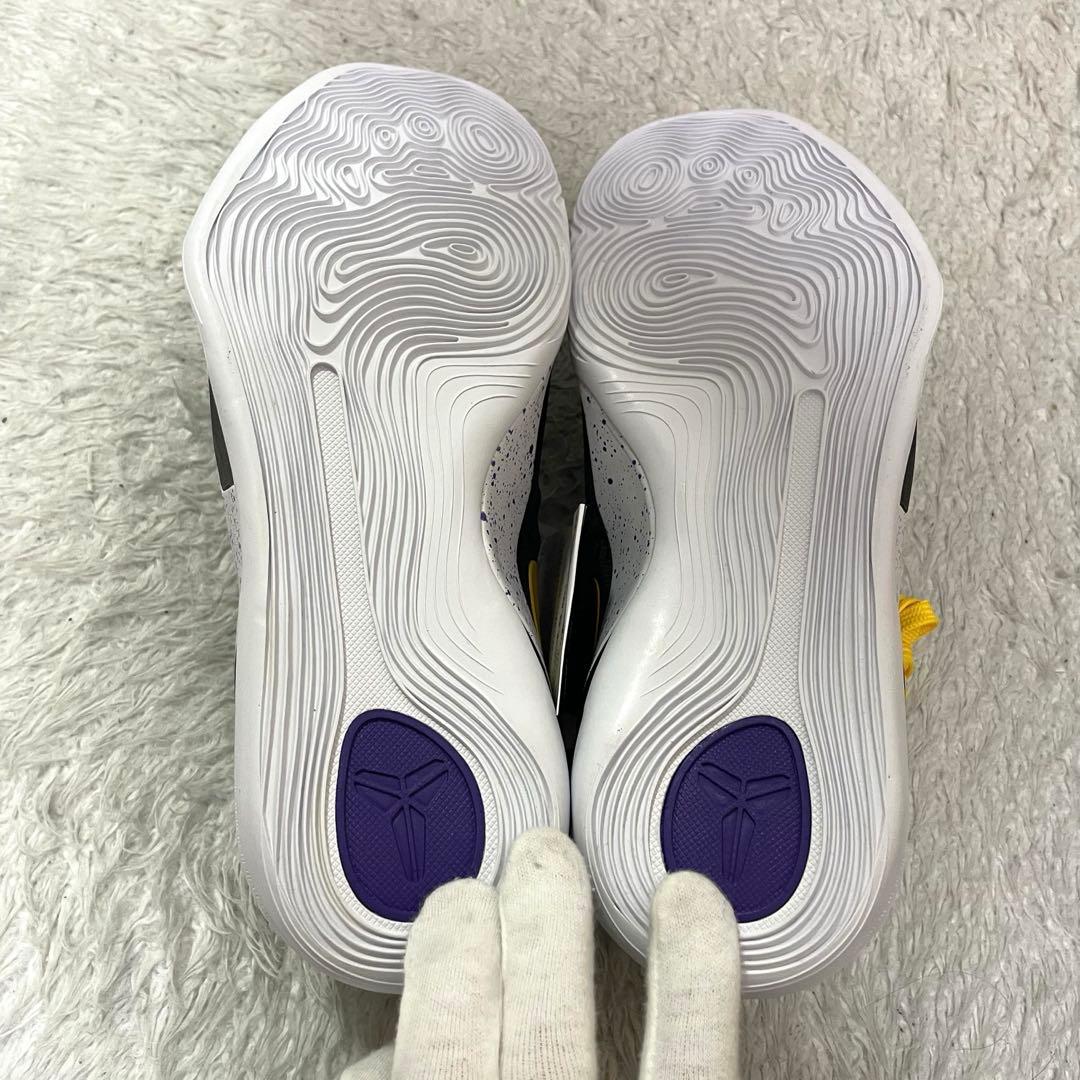 新品　ステッカー、箱付き　コービー9エリートLow EMプロトロ　25.5cm