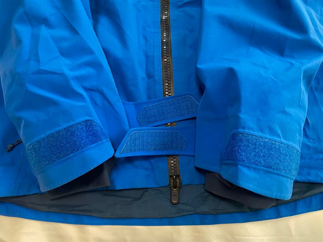 美品 BURTON ak GORE‑TEX 2L Swash Jacket S