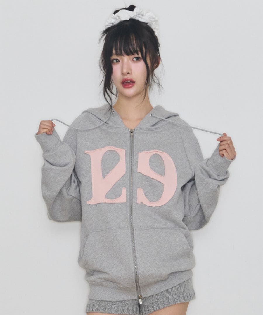 ILLIGO 129 ロゴパッチ フードパーカー ライトグレー