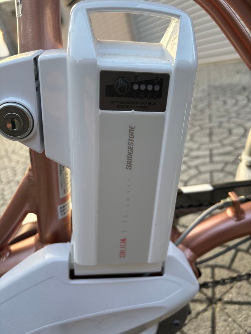 ブリジストン　アシスタ　電動アシスト三輪車 ピンクゴールド バスケット付き