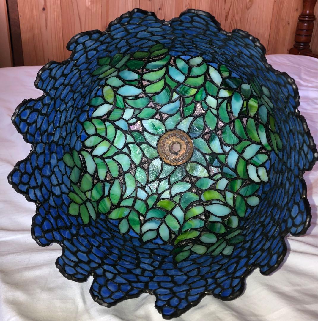 ステンドグラス　ランプ　スタンドライト　藤の花