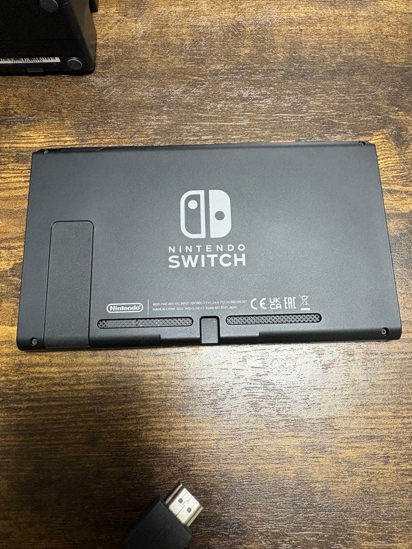 Nintendo Switch 本体 赤/青ジョイコン