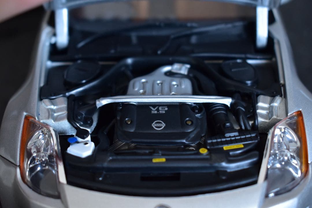 1/18 オートアート 日産 フェアレディZ Z33 350Z ミニカー