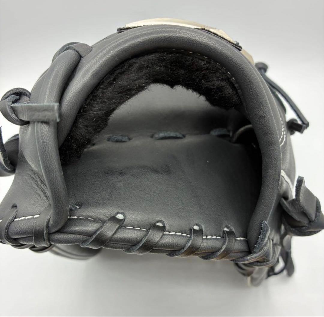 ミズノ軟式グローブ イチロー 外野手 Iブラック 右投げ　新品