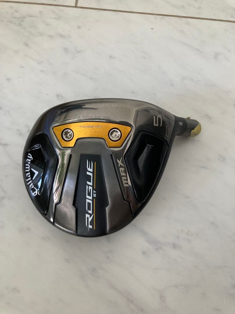 Callaway Rogue ST フェアウェイウッドヘッドとヘッドカバー