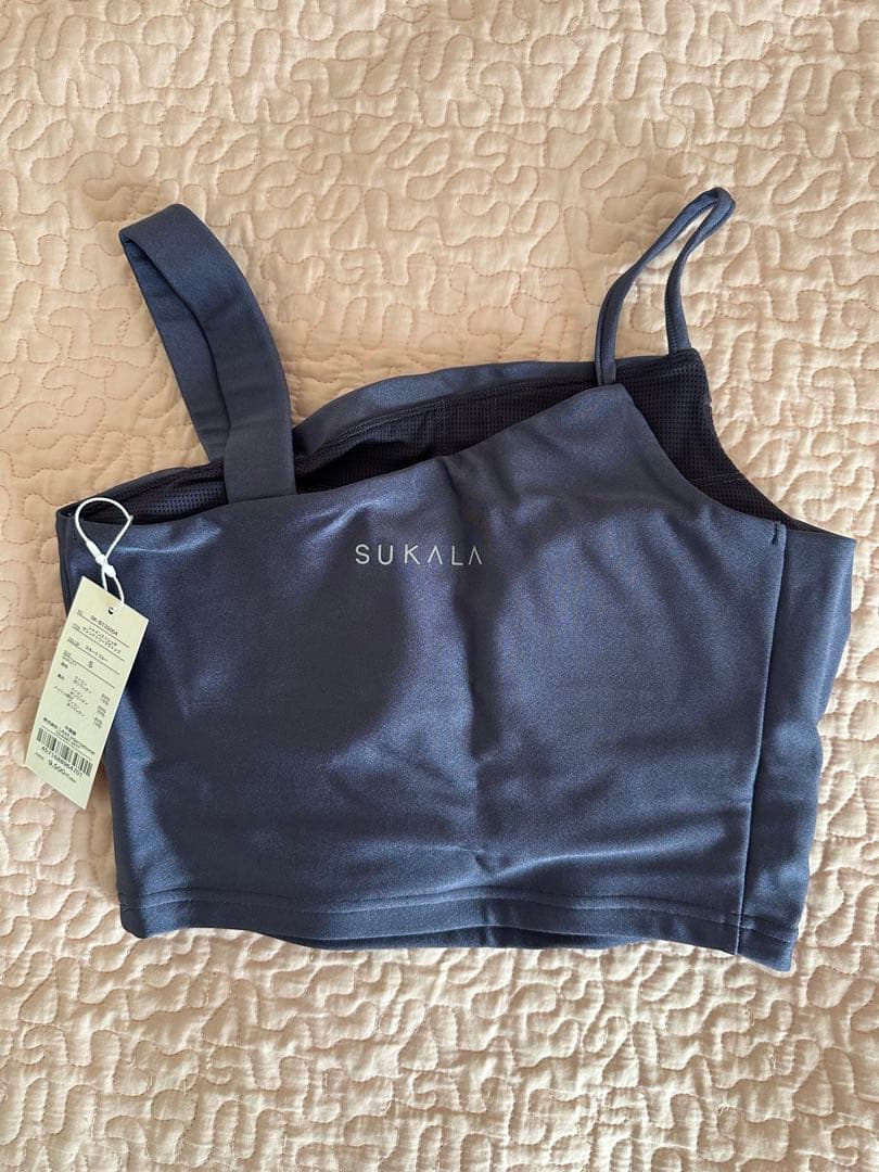 【SUKALA】シャインストレッチアシンメトリーブラトップ