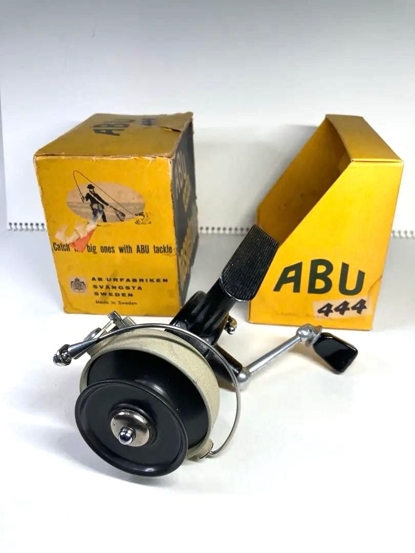 ABU444【RECORD魚ロゴ刻印】スピニングリール　ビンテージ