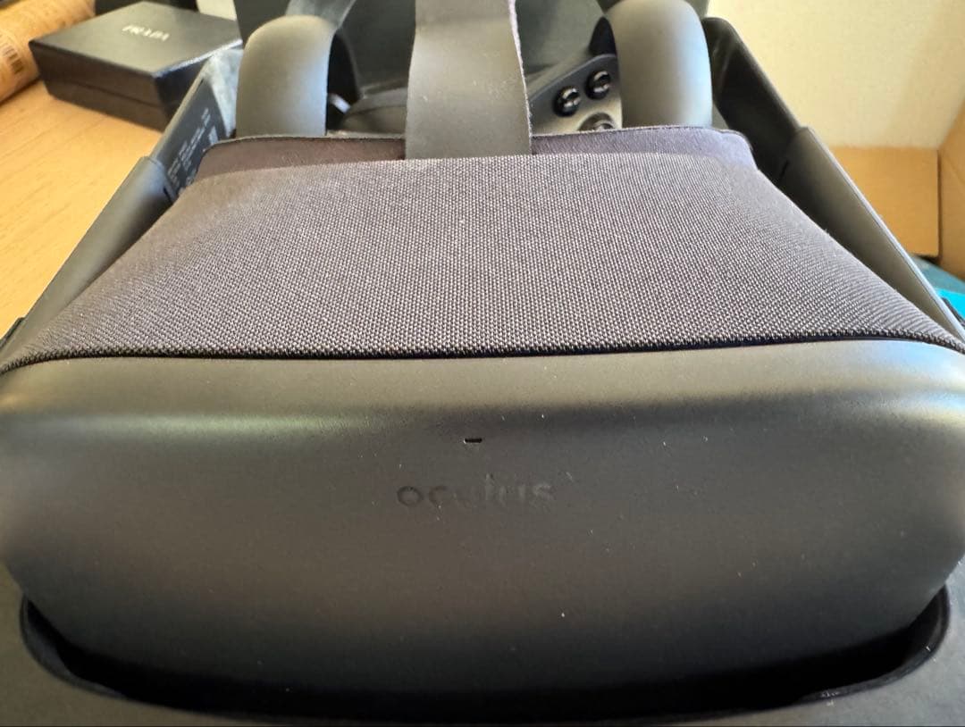  Quest VRヘッドセット 本体とコントローラー2個