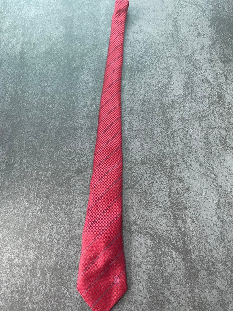 ま*ん様 ルイ・ヴィトン 赤 チェック柄 ネクタイ