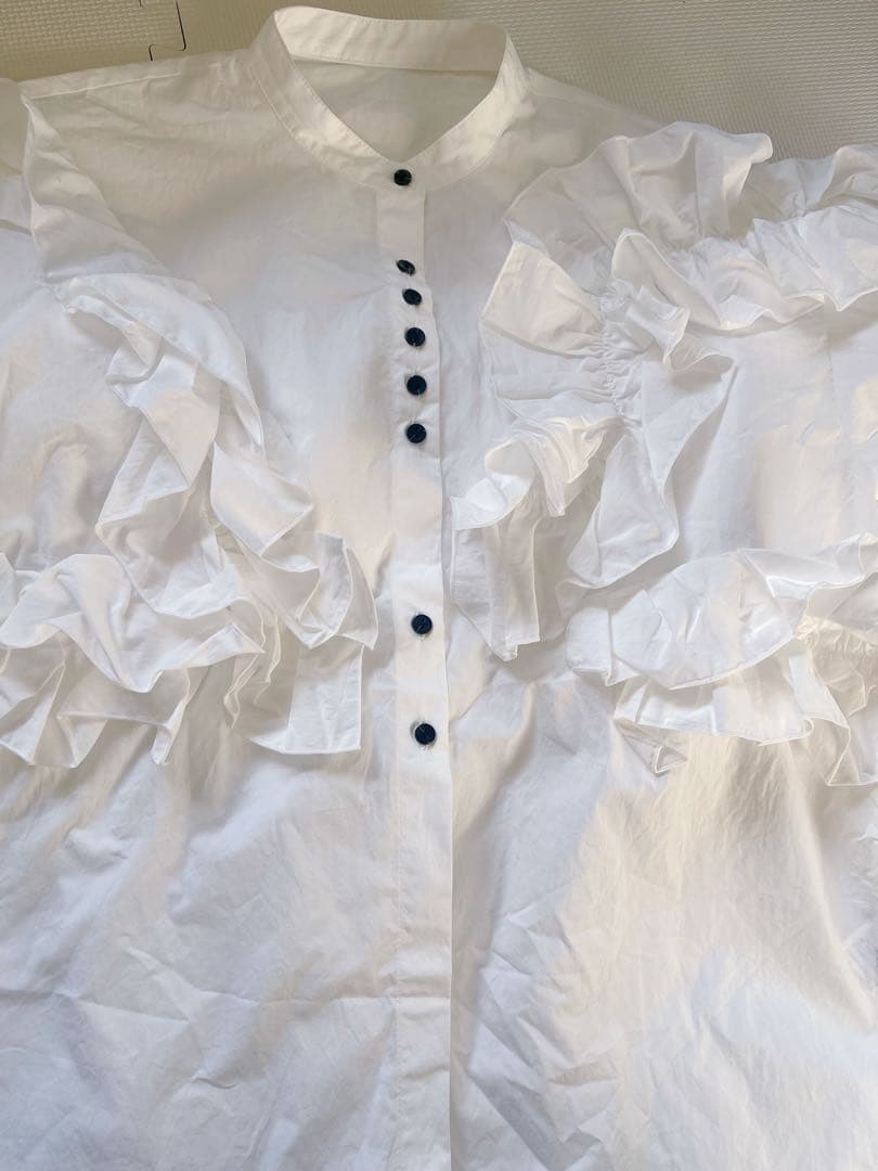 ◉最終お値下げ❗️EAPHI FEELING FRILLS BLOUSE