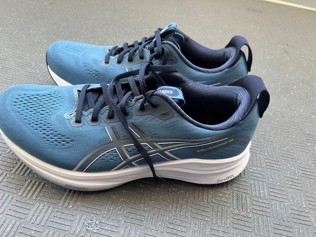 スパイク・シューズ ASICS GEL-KAYANO32 28.5cm(wide)