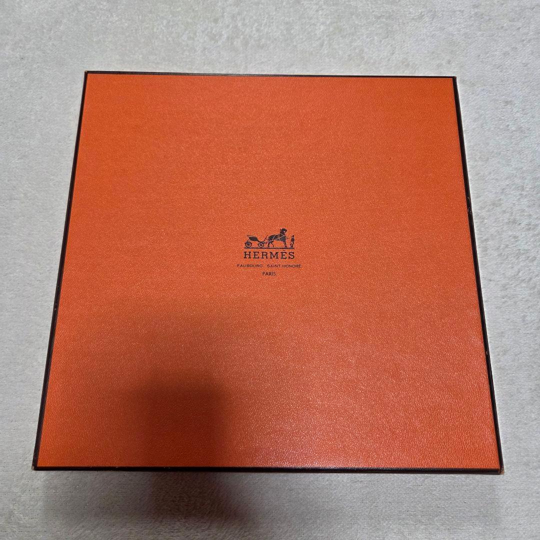 [美品 箱付き]HERMES スカーフ カレ90 花柄 シルク100% ブルー