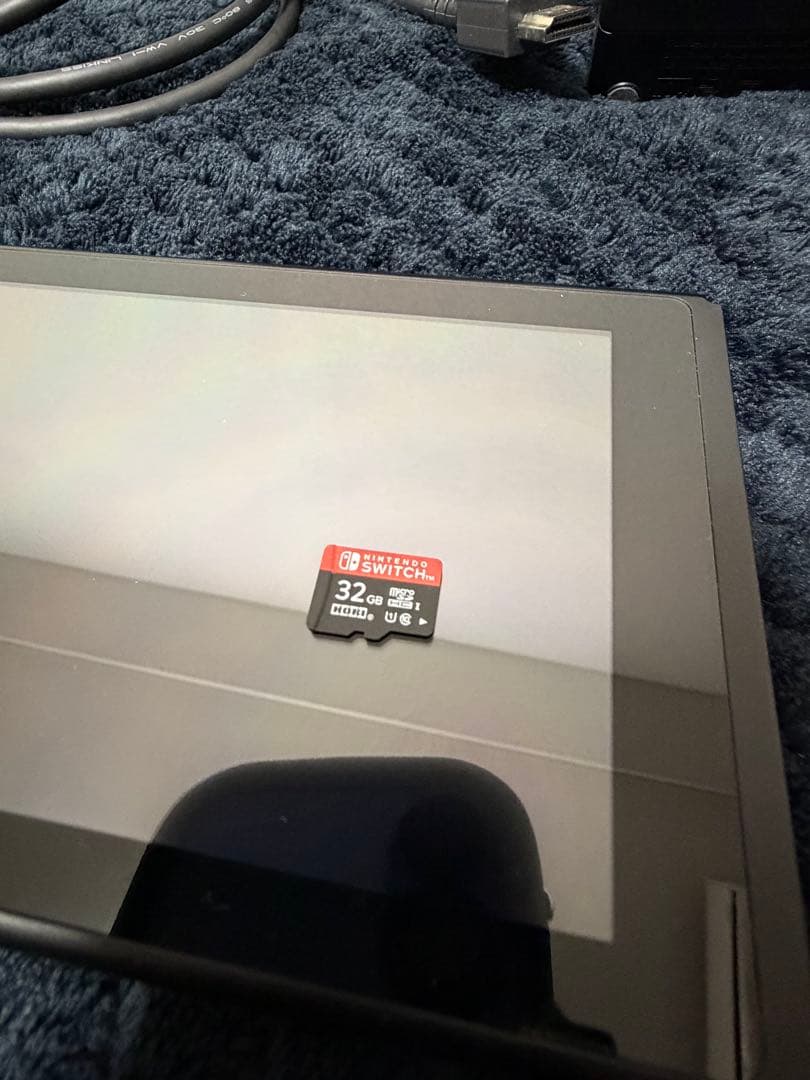 【値下げ中】Nintendo Switch 本体 SDカード32GB付き