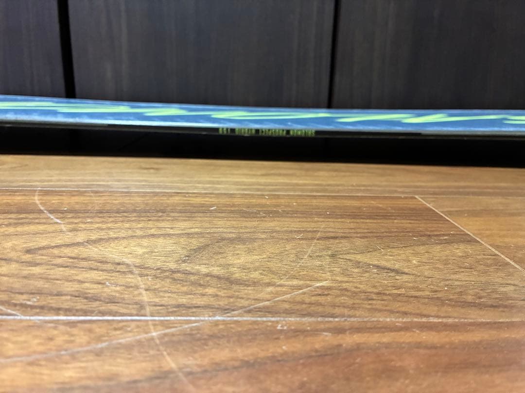 【祝日限定セール！】【Salomon】ケース付きスノーボード 150cm