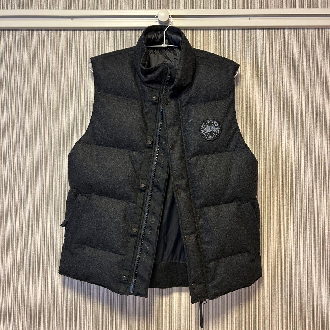 【新古品】 カナダグース ダウンベスト ダークグレー