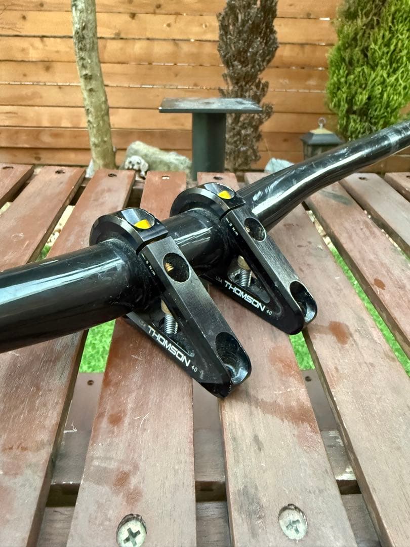 Q*Q様 Thomson Trail C カーボンハンドルバー＆ステム