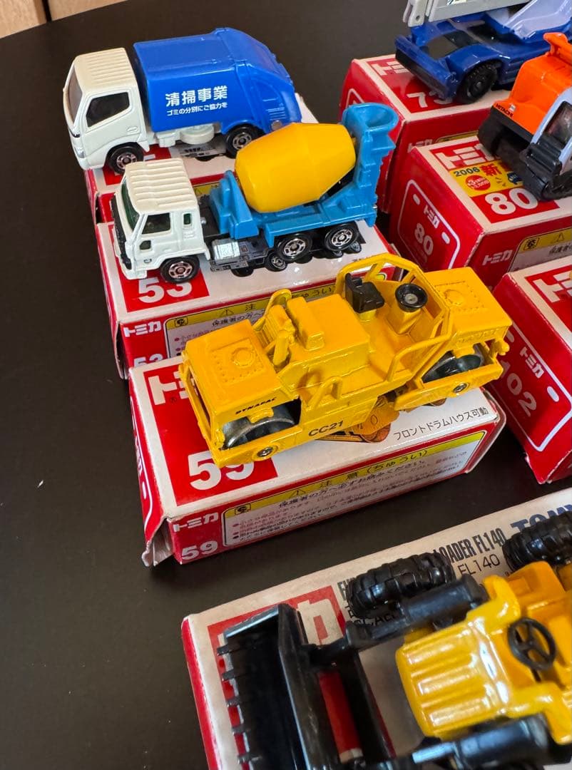 トミカ 工事車両＆仕事車両ミニカー セット 14種（管理No.R2K)