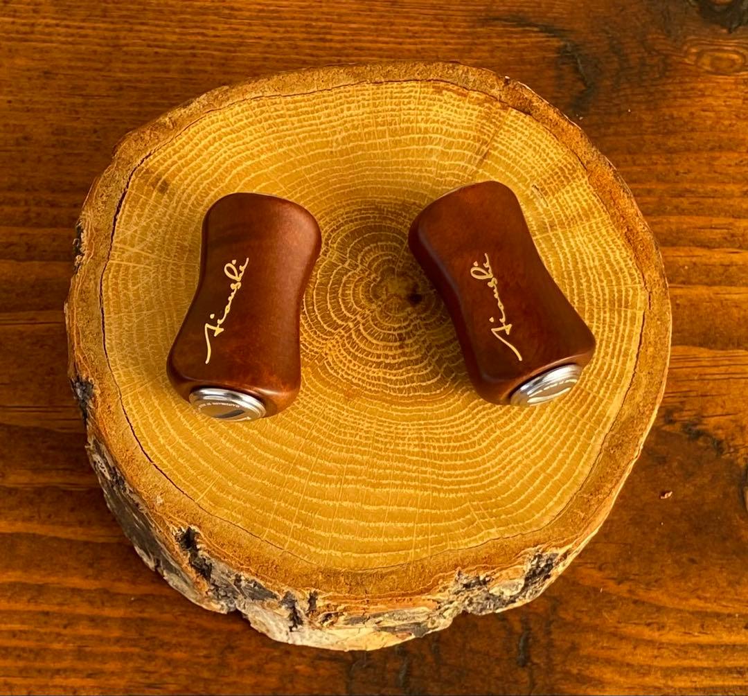 ウッドノブ　ハンドルノブ　未使用　平型　リールカスタムパーツ　ダイワS シマノA