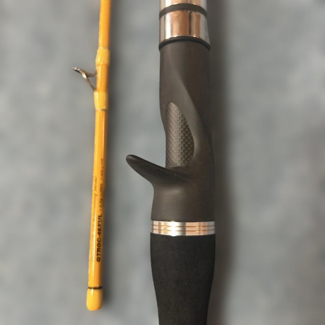 パームスクワトロ 46XUL