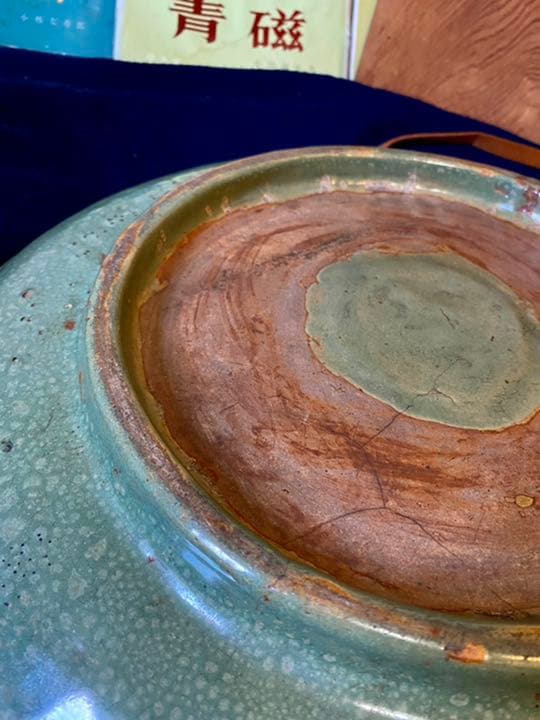 中国、明代龍泉窑青瓷大皿、布、はこ箱付き、サイズ約43cm高さ約7.5cm