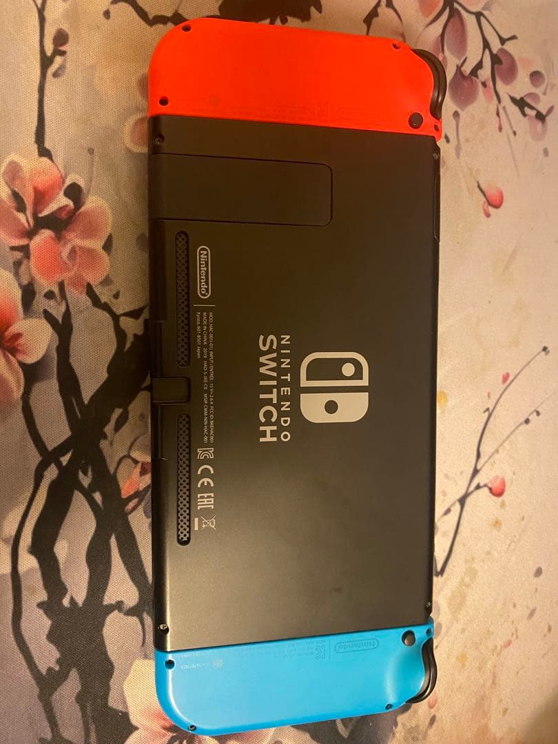 Nintendo Switch 本体 箱無し　充実の付属品付き