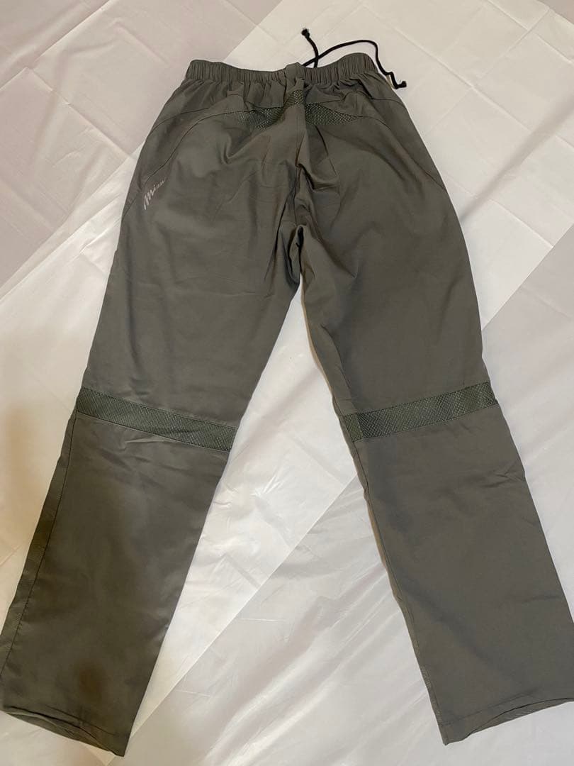 Mizuno レッドジャケット 前面ジッパー付き３点セット