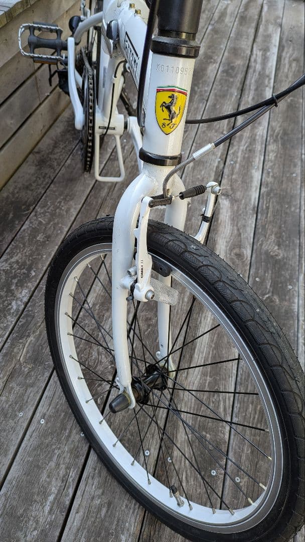 Ferrari　FD-D　折りたたみ自転車 レッドとホワイトの2台　手渡し限定