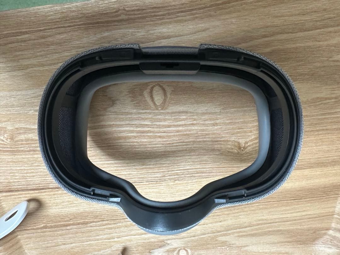  Quest 3S 128GB VRヘッドセット 純正アクセサリー付き