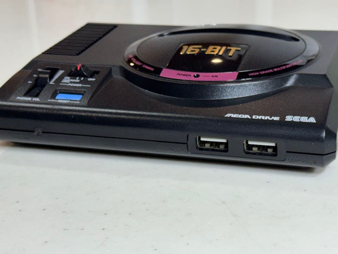 【完品/ケーブル未使用】メガドライブミニW（コントロールパッド2個付）