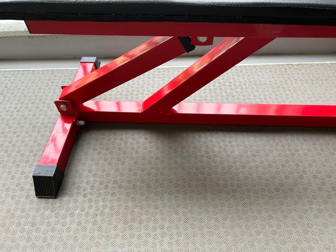 515 千葉県市川市引取　ファイティングロード　インクラインベンチ 赤