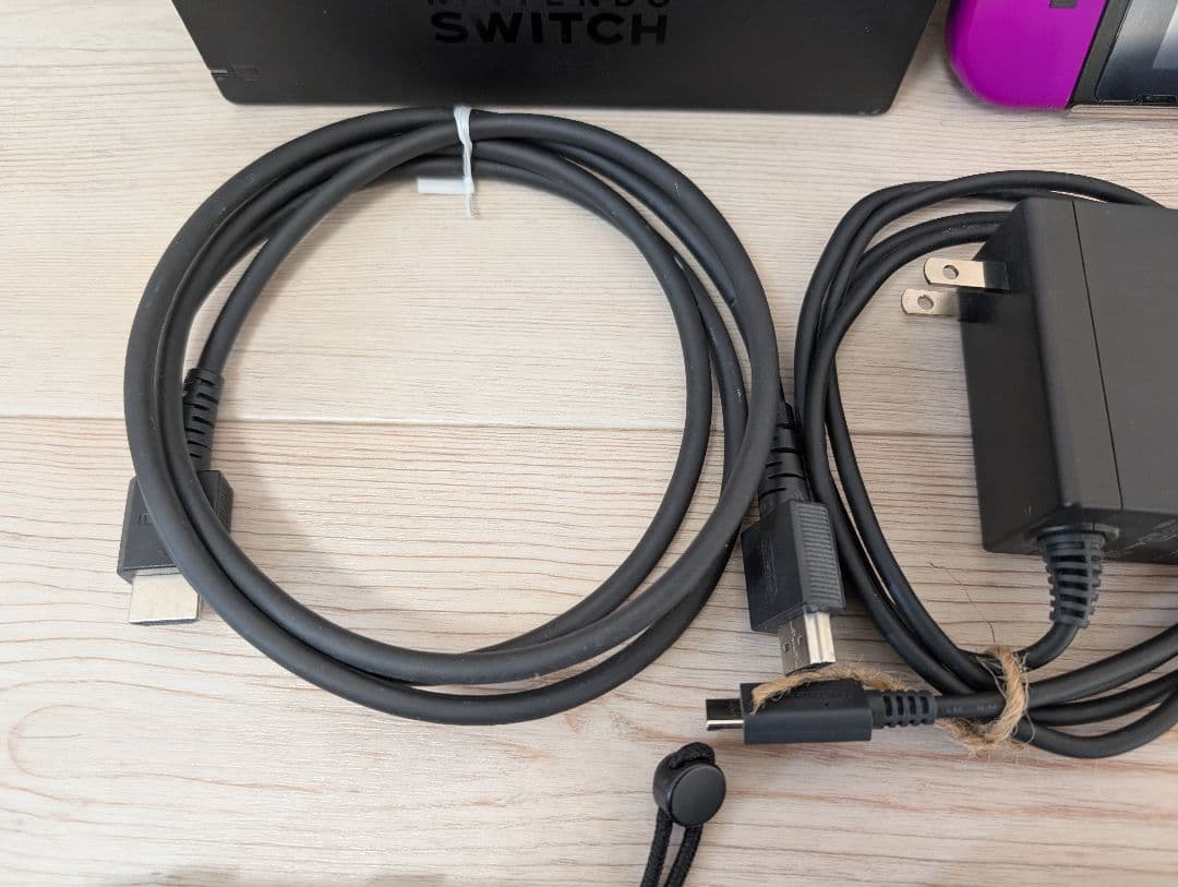 Nintendo Switch 本体 カラフルJoy-Con3個 付き