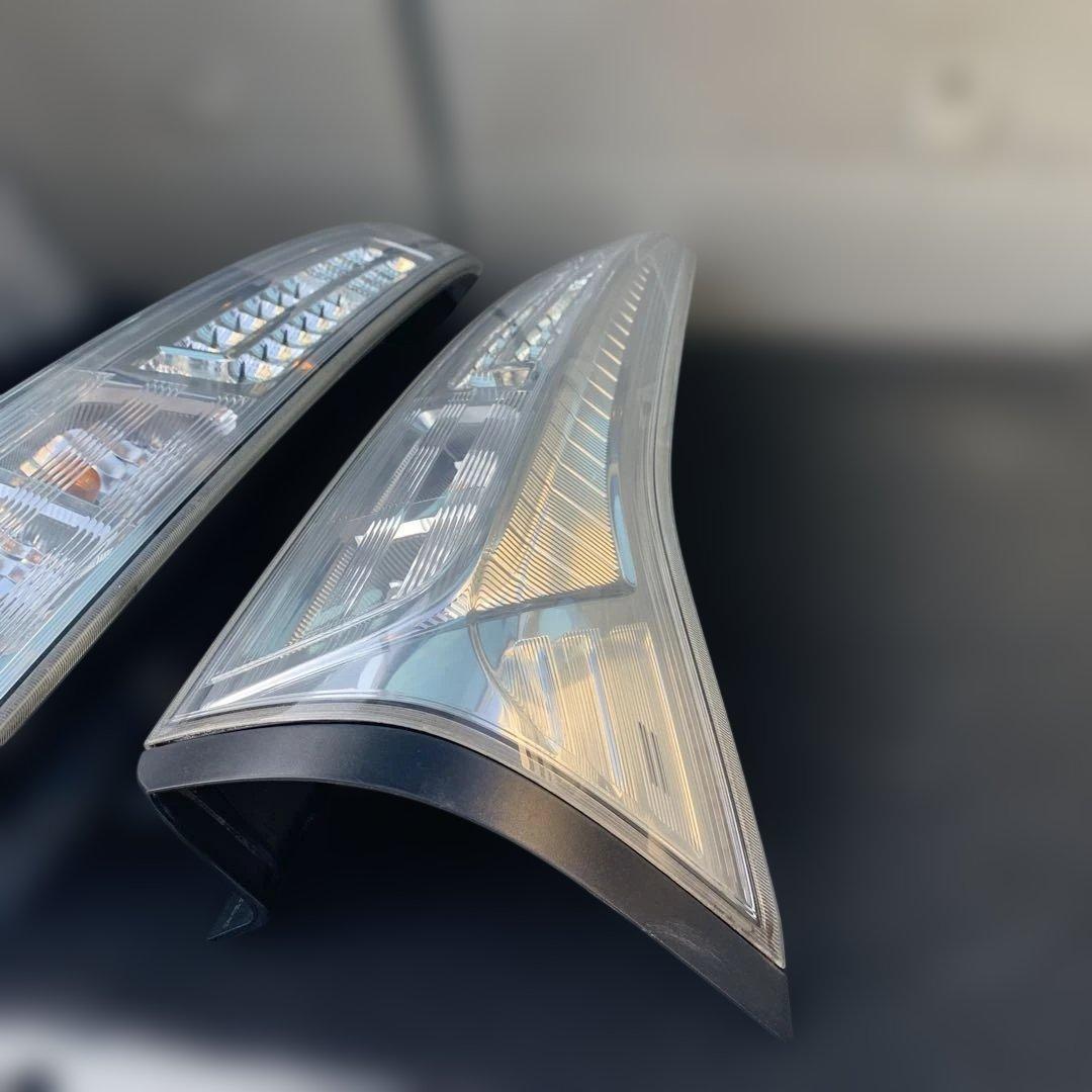 日産　セレナ　ハイウェイスター　C26 前期クリアテールランプ左右セット 中古品