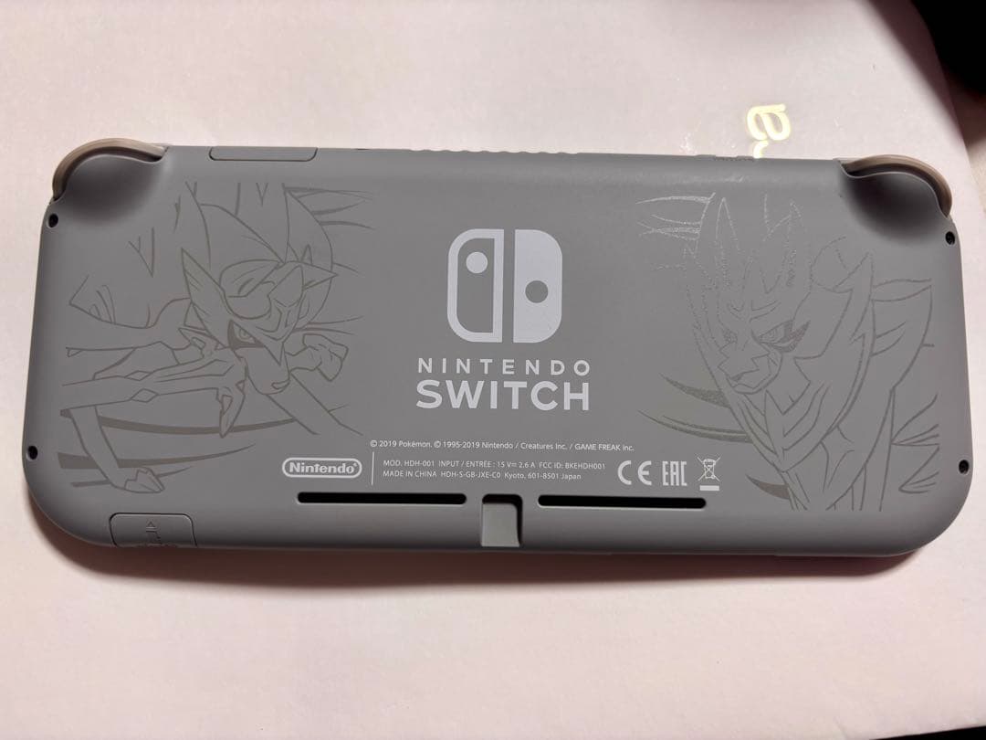 任天堂 Switch lite ザシアン・ザマゼンタ