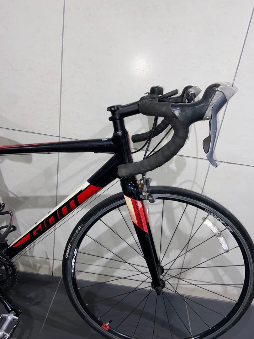 GIANT contend2 ジャイアント　コンテンド2 ロードバイクdefy3