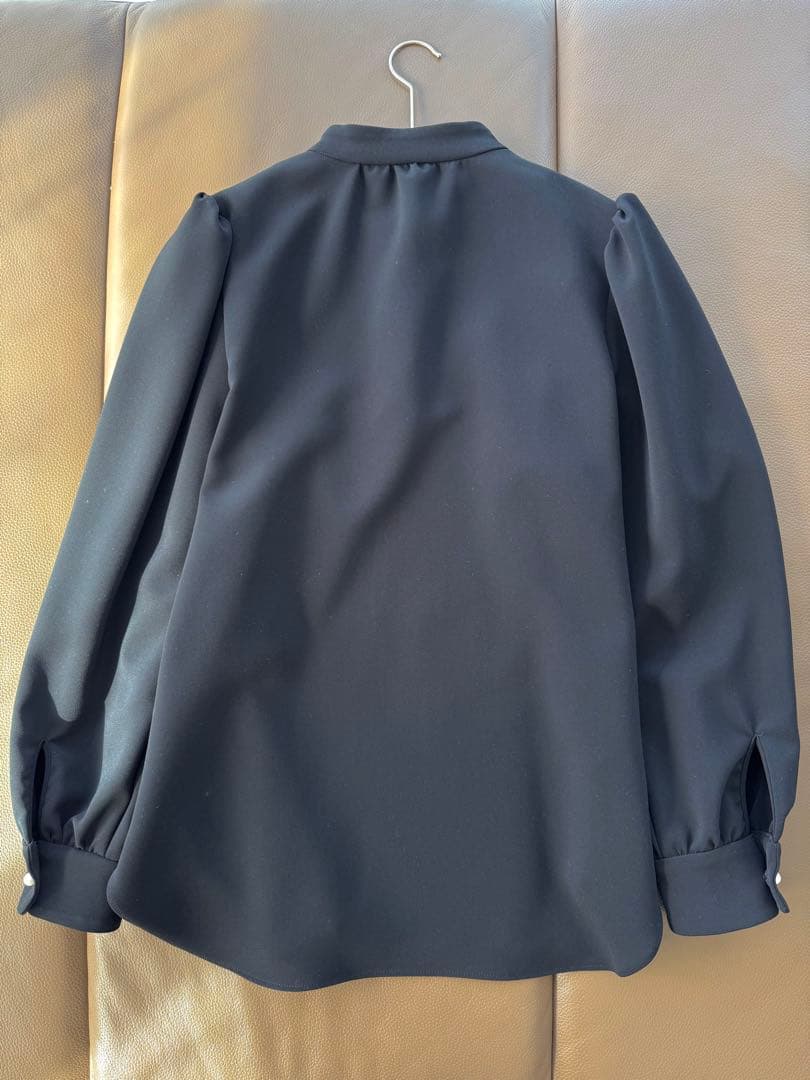 ソーノネイビー　シャツ　黒