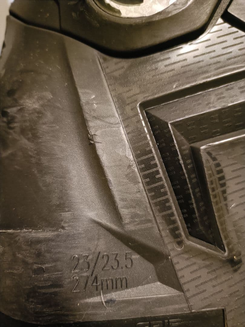 【Salomonスキー3点セット】板、ブーツ(ビンディング付)、ストック