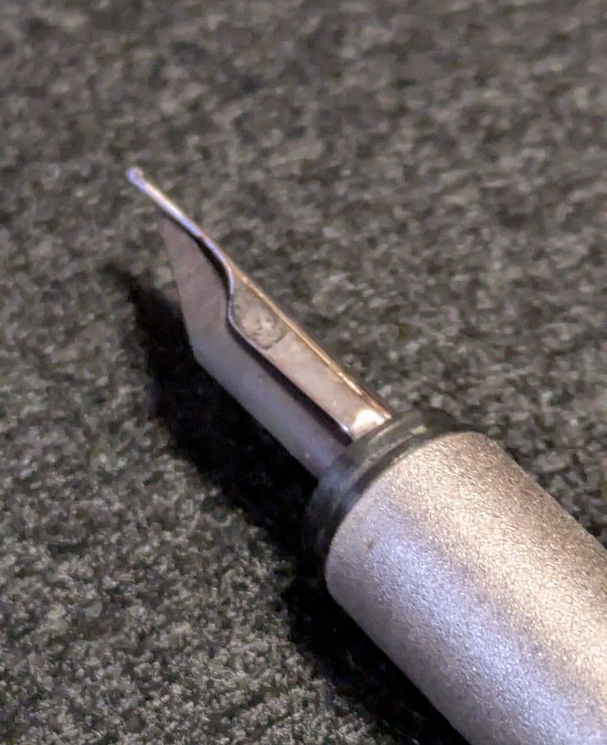 万年筆/モンブラン 万万年筆/モンブラン ノブレス シリーズ万年筆 ペン先585