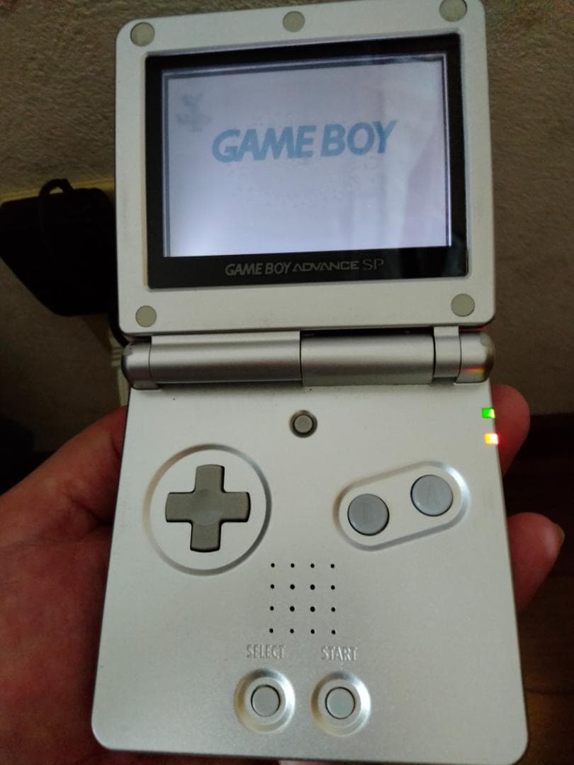 （中古）ゲームボーイアドバンスsp本体＋充電器